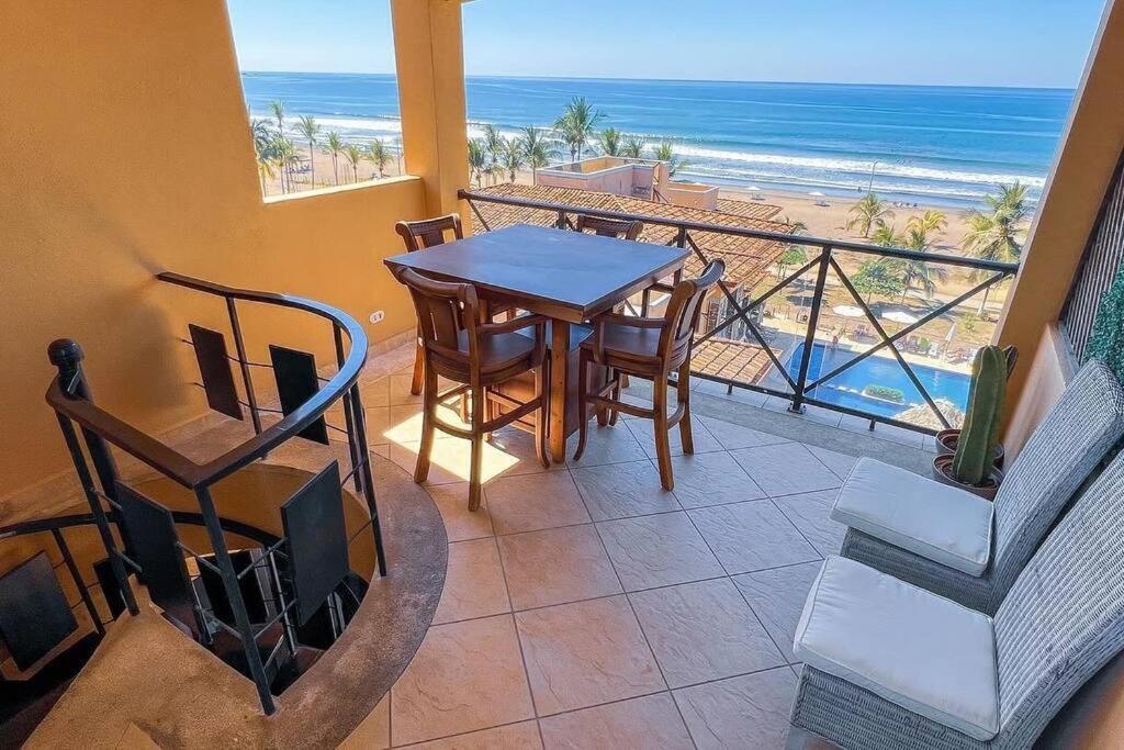 Stylish 3-Br Vacation Condo With Scenic Rooftop Jaco Exterior photo